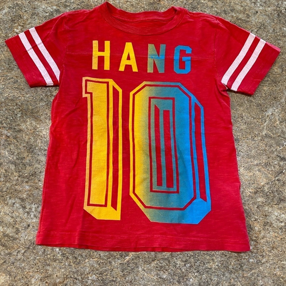 Peek Tee